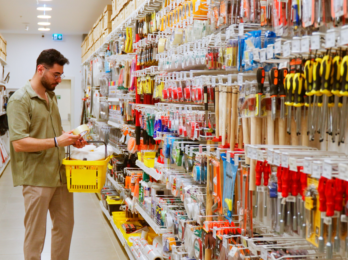 Tools & Hardware